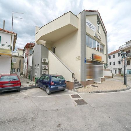 Studio Apartman Salis Vodice Apartment Екстериор снимка